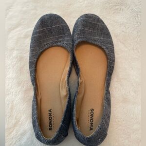 Women’s Flats